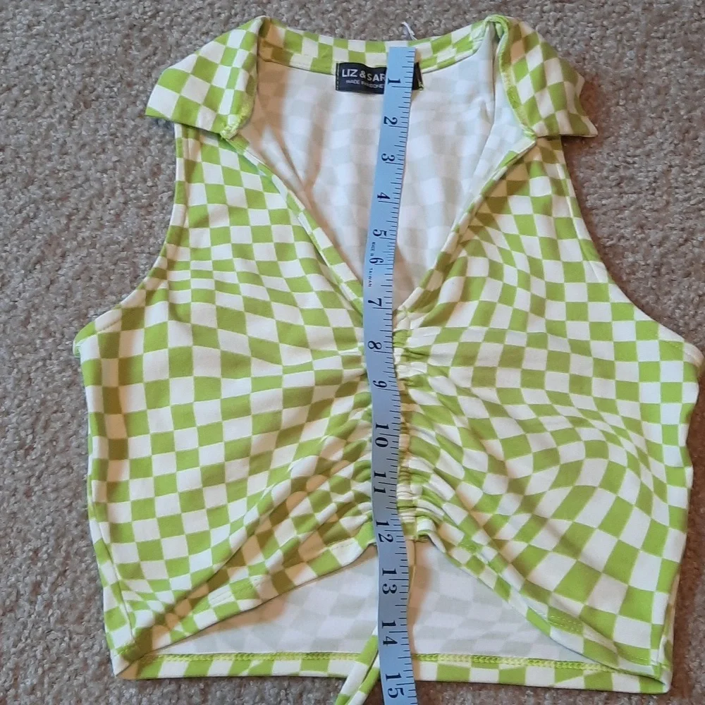 Liz & Sara 70s aesthetic crop - Picture 5 of 6